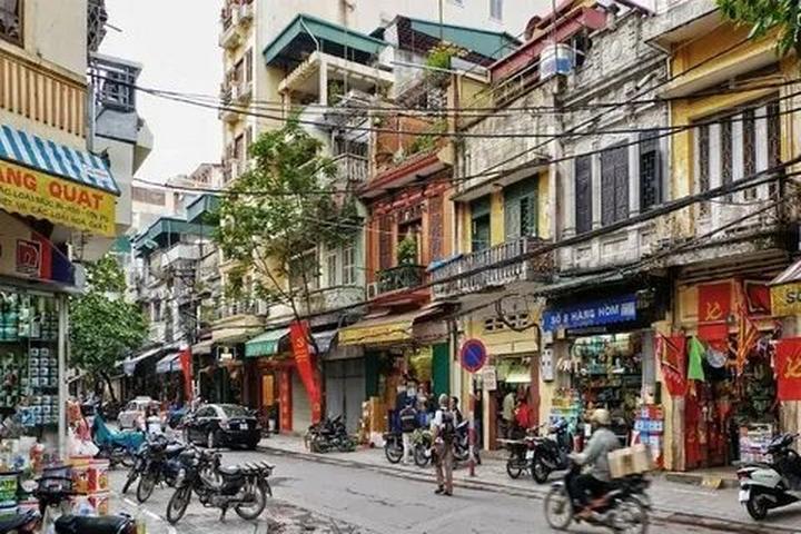 Hotspot Matrix và 4 kiểu áo sơ mi dìm dáng, xỉn da, điểm thanh lịch lao dốc thảm hại